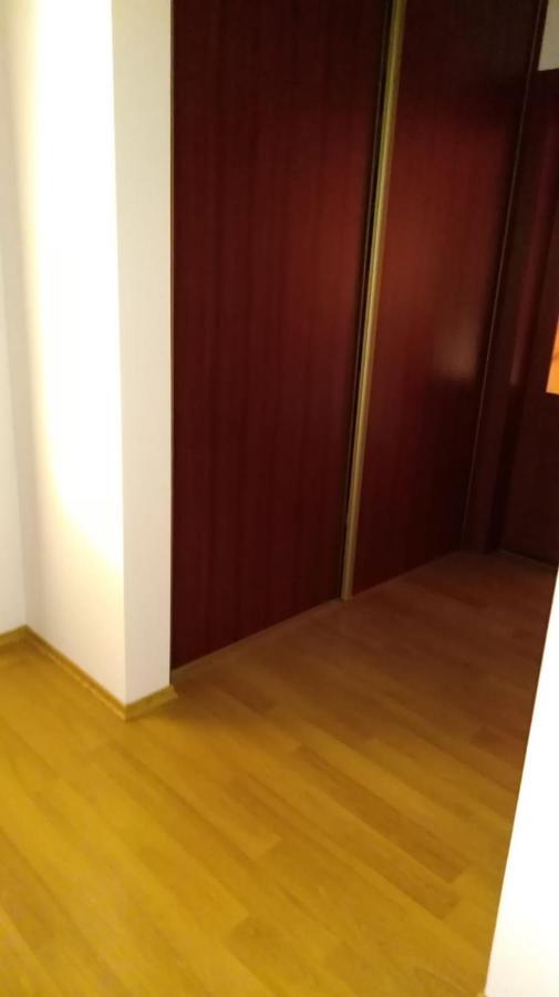 Brezno 2 Izbovy Apartman Sabi Exterior photo